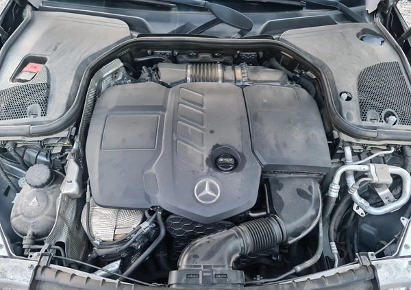 Mercedes-Benz Klasa E cena 138000 przebieg: 150000, rok produkcji 2018 z Pabianice małe 781